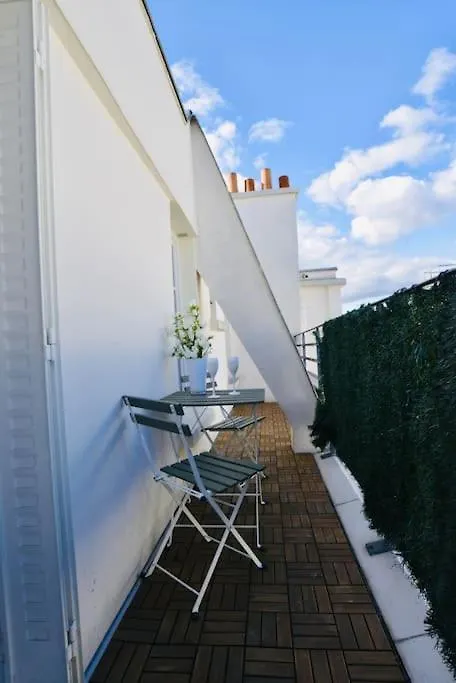 My Tiny House Paris Apartment